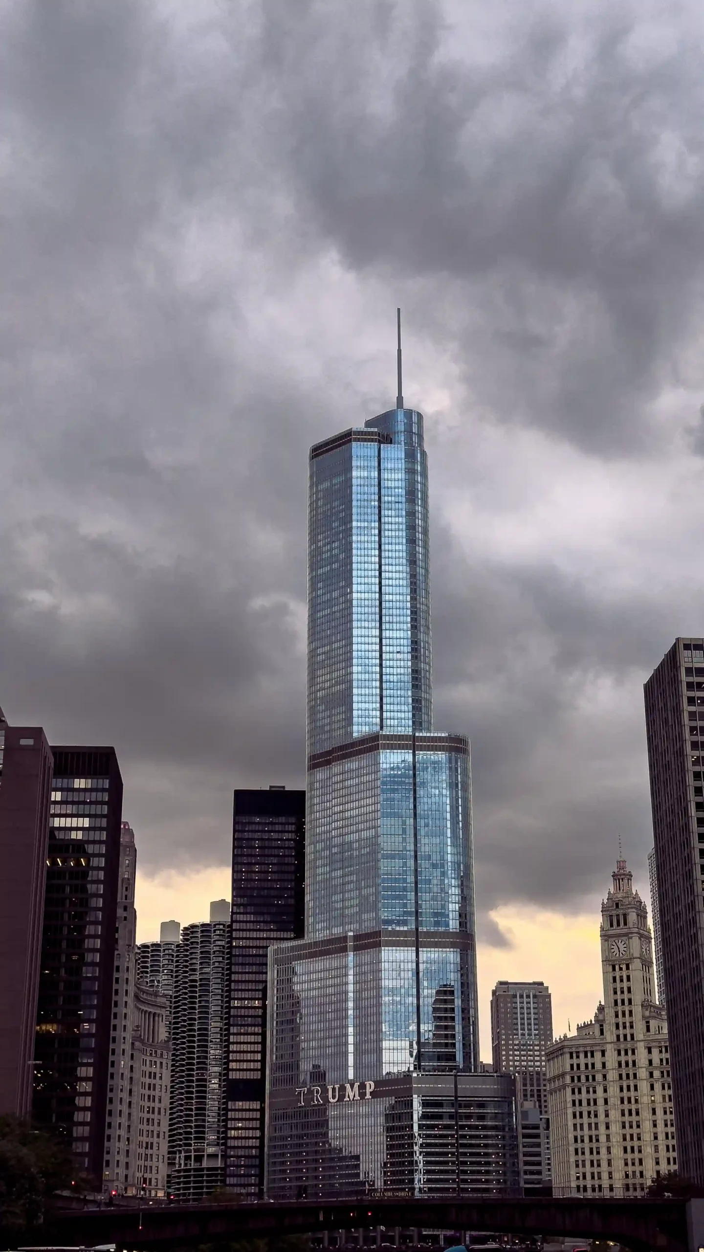 Trump Hotel Chicago Skyscraper